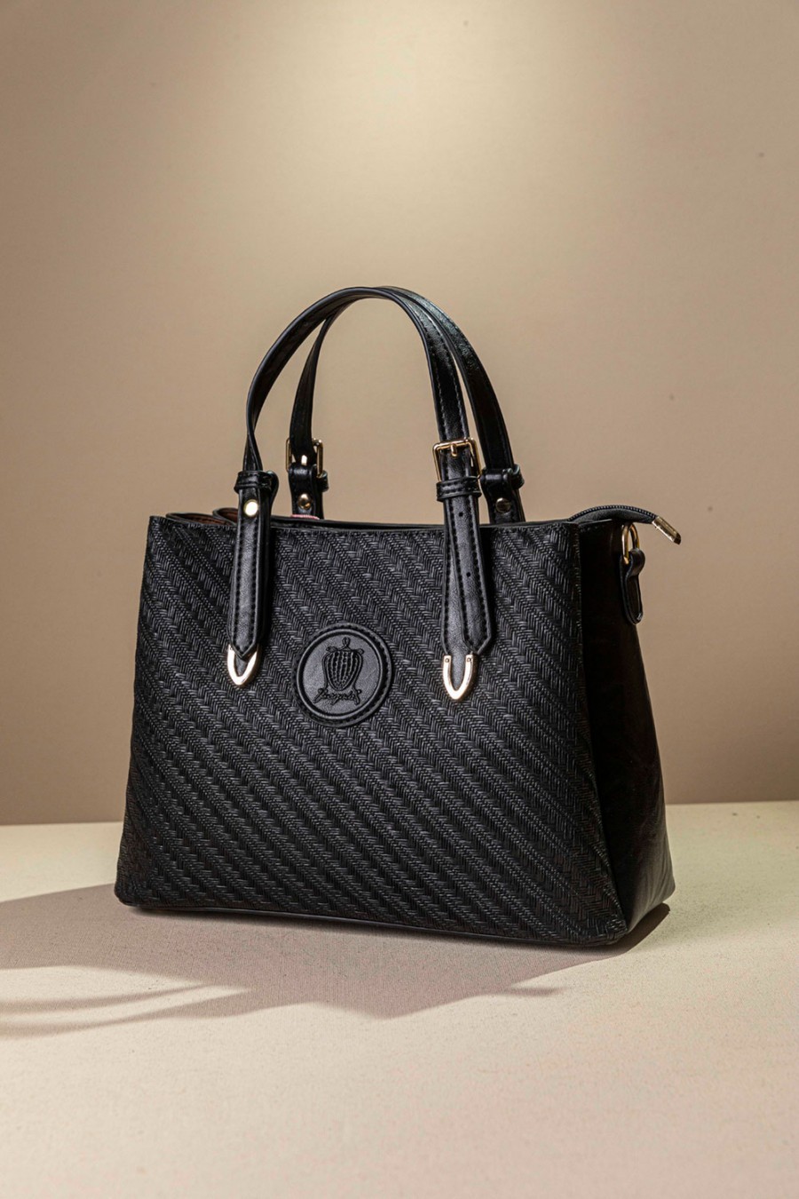 τσάντα τριθέσια 