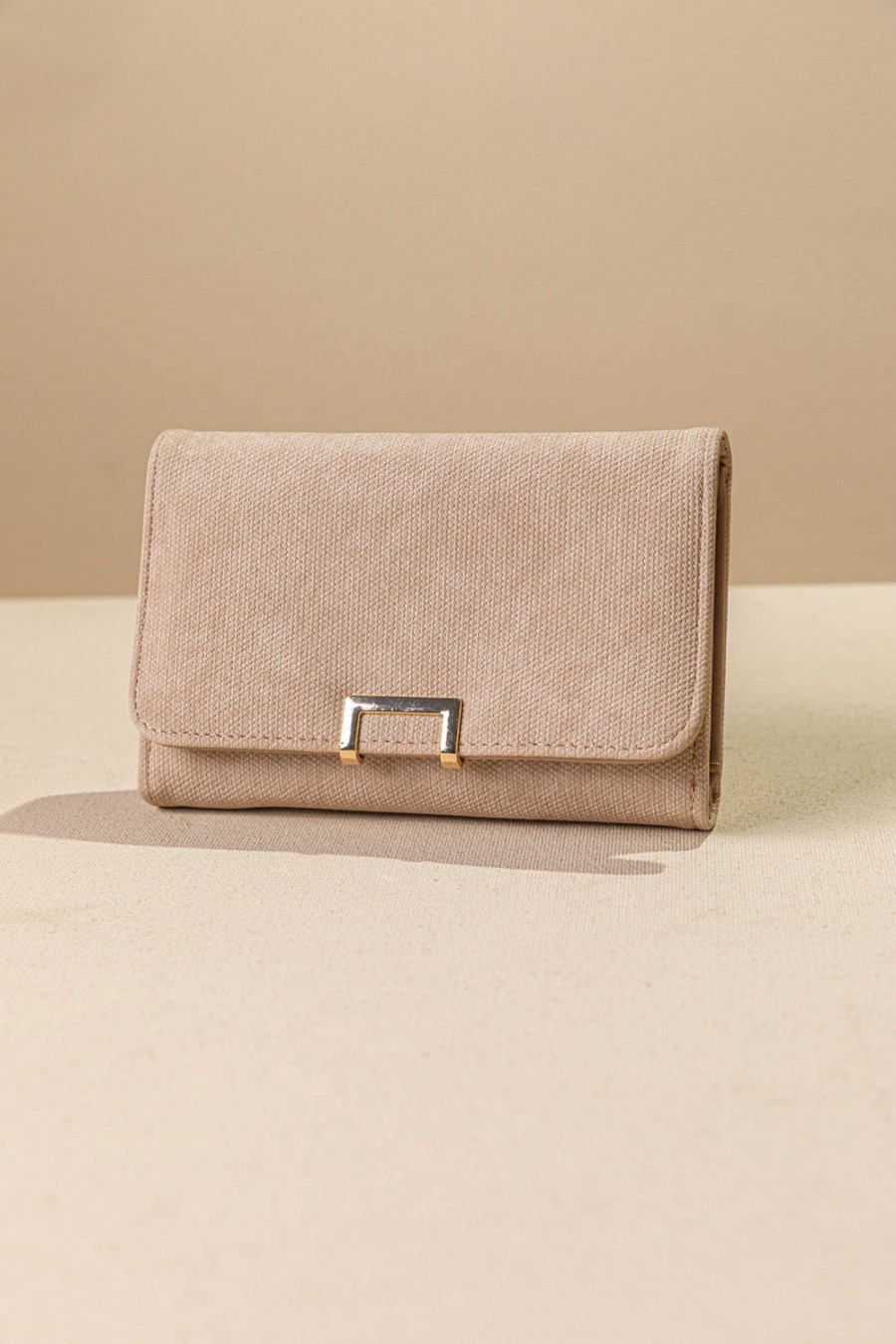 πορτοφόλι με καπάκι μεσαίο