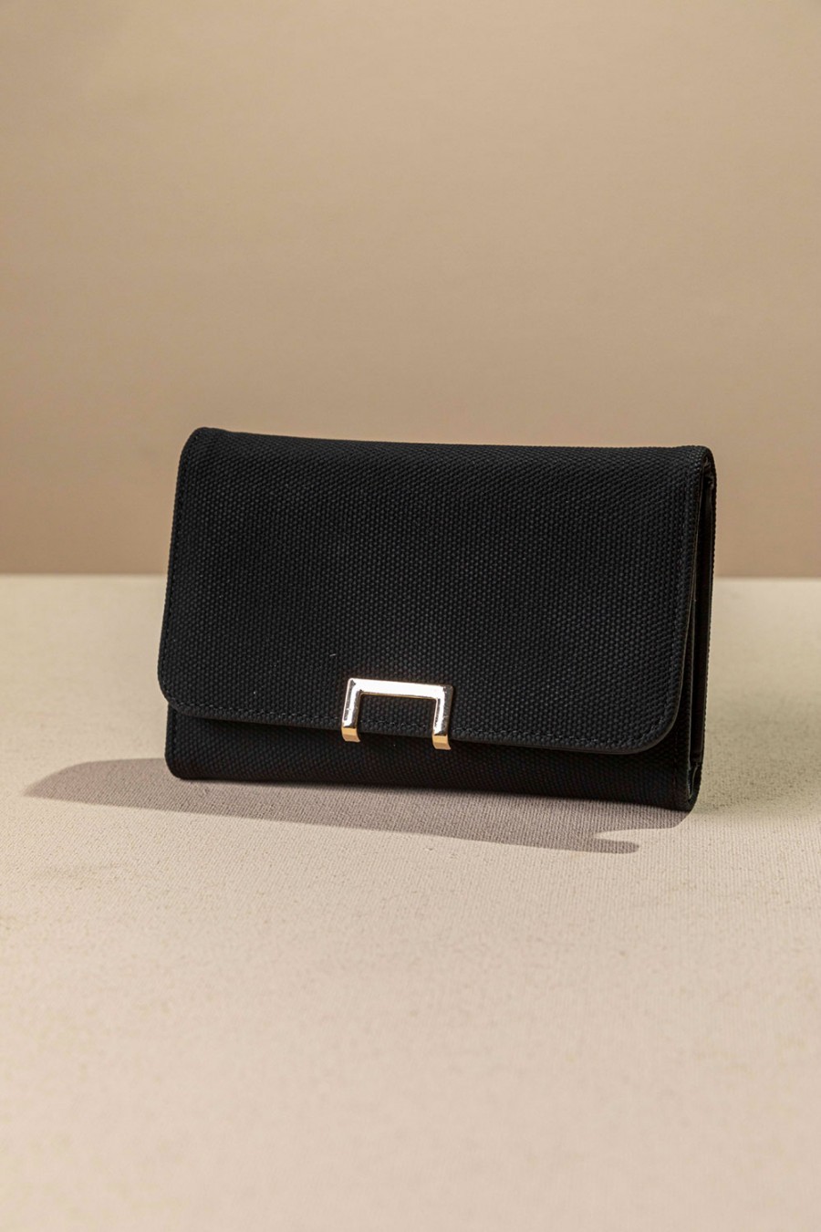 πορτοφόλι με καπάκι μεσαίο