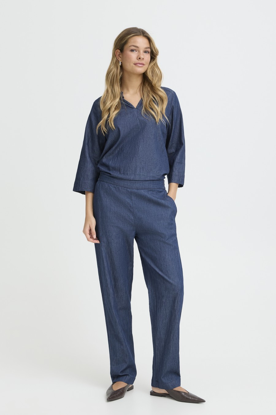 παντελόνι denim με λαστιχο μέση 